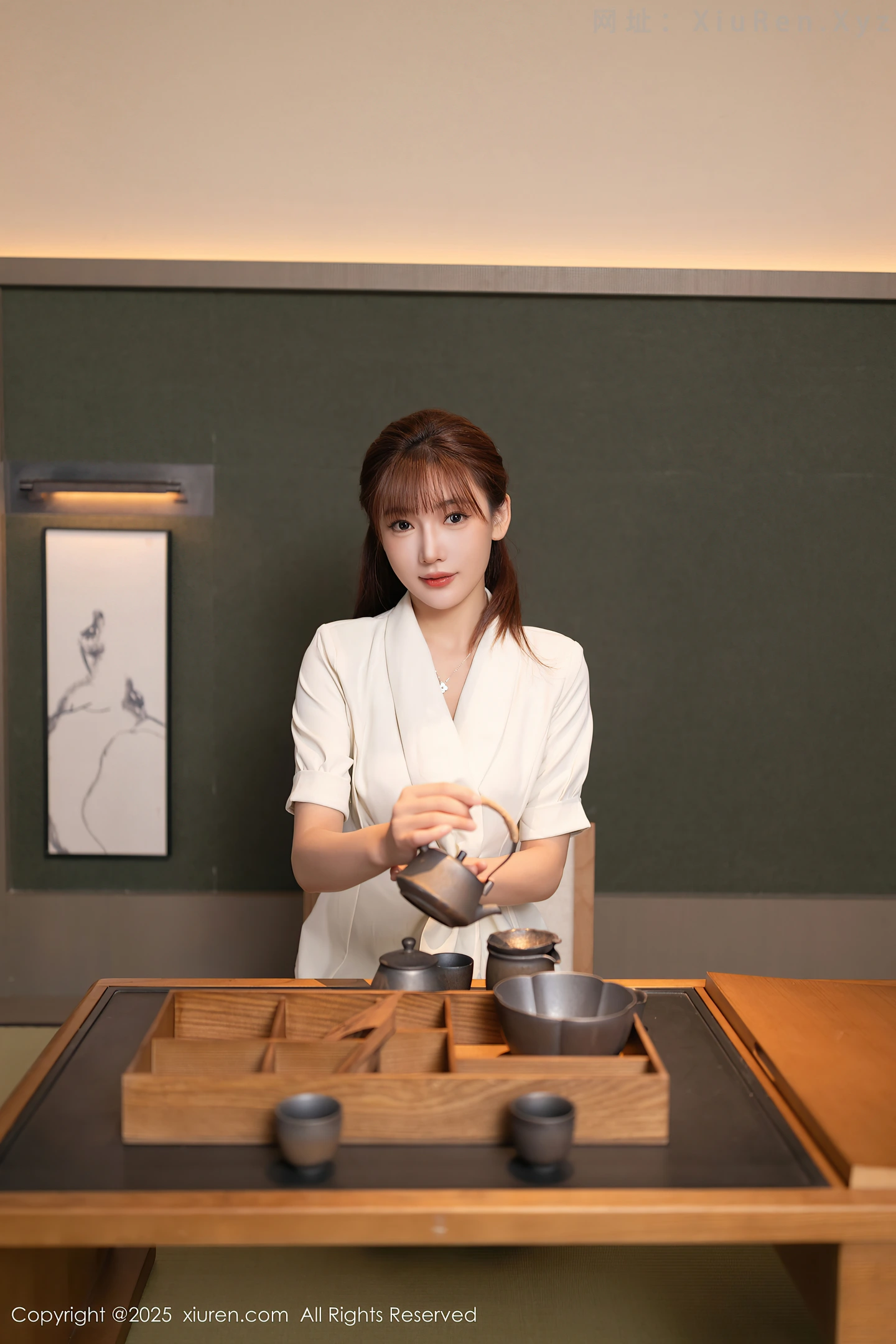 图片[6]-[XiuRen秀人网]VOL.10650 模特陆萱萱性感白色西装露黑色内衣配超薄黑丝秀美腿诱惑写真70P-秀人网官方网站